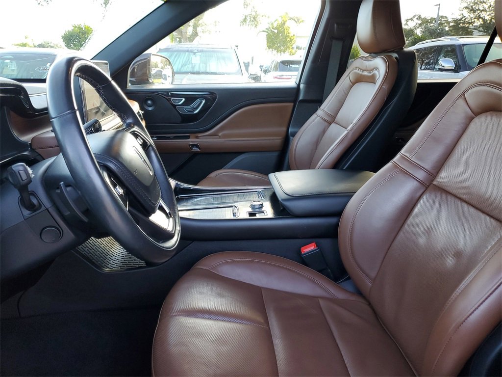 Certified 2023 Lincoln Aviator Reserve w/ Equipment Group 201A image 21