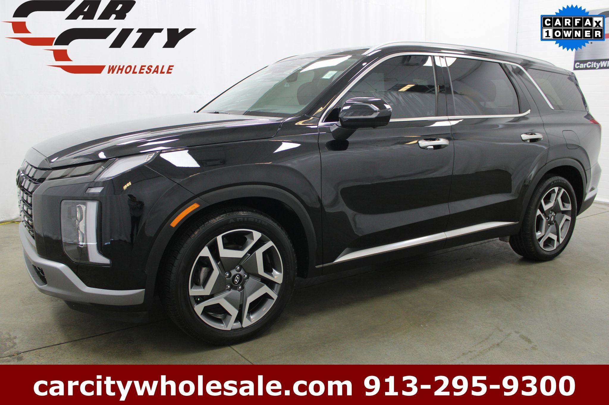 Used 2023 Hyundai Palisade Limited w/ Cargo Package image 1