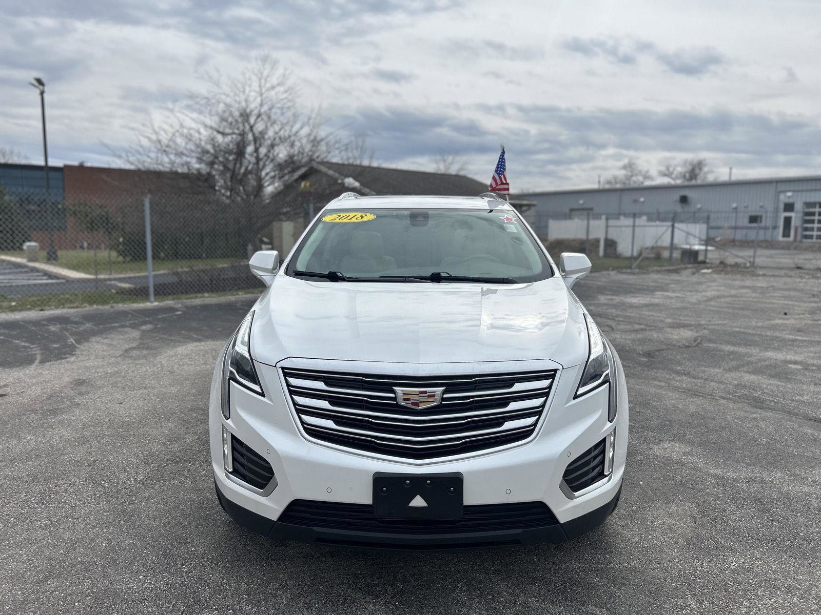 Used 2018 Cadillac XT5 Premium Luxury AWD/4WD image 2