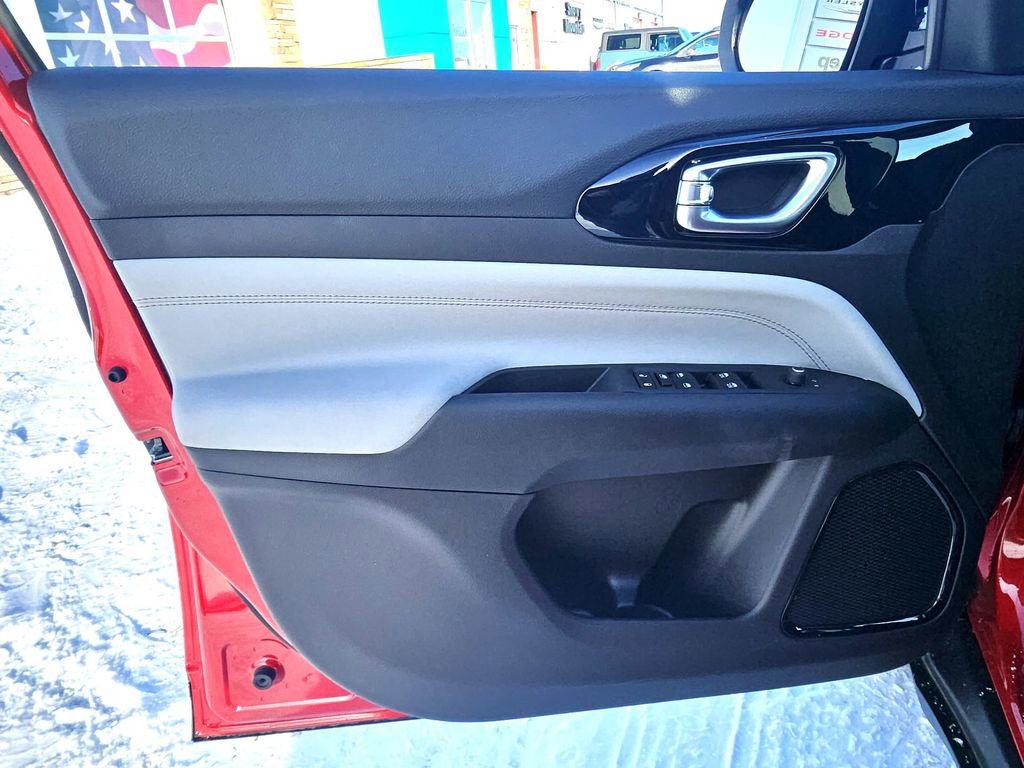 New 2026 Jeep Compass Limited image 31