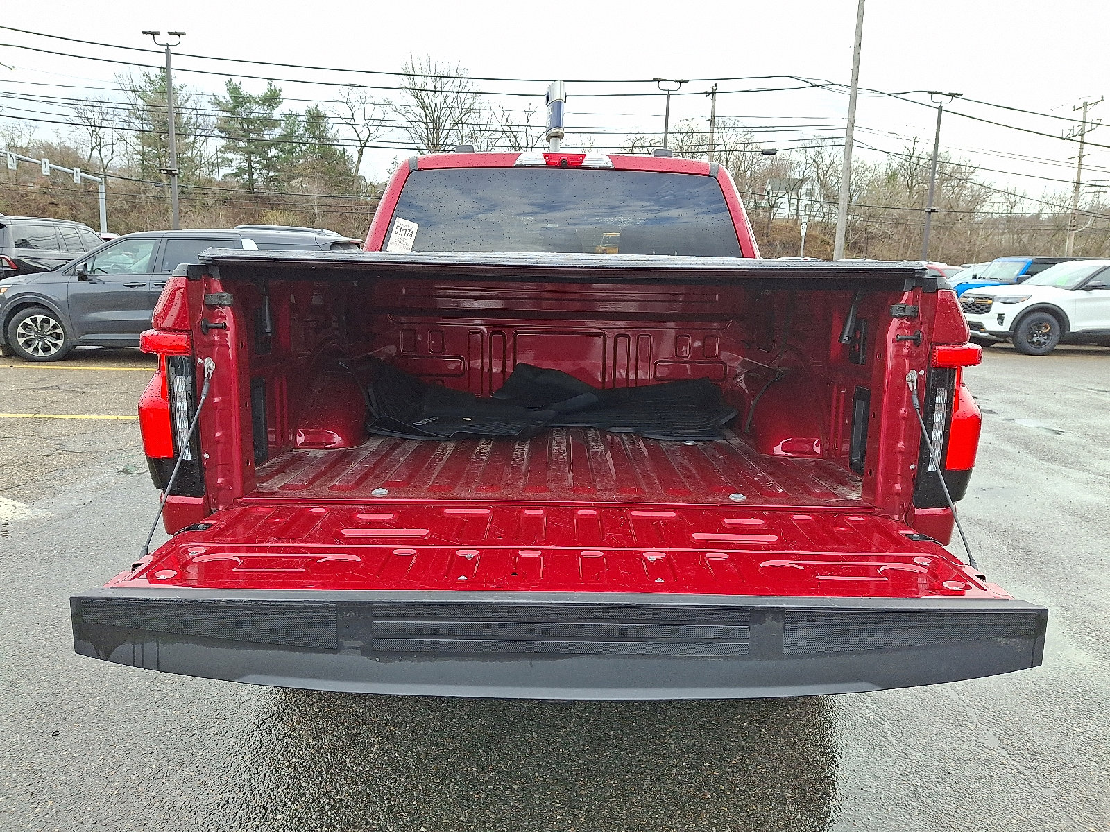 Used 2025 Ford F150 Lightning XLT image 28