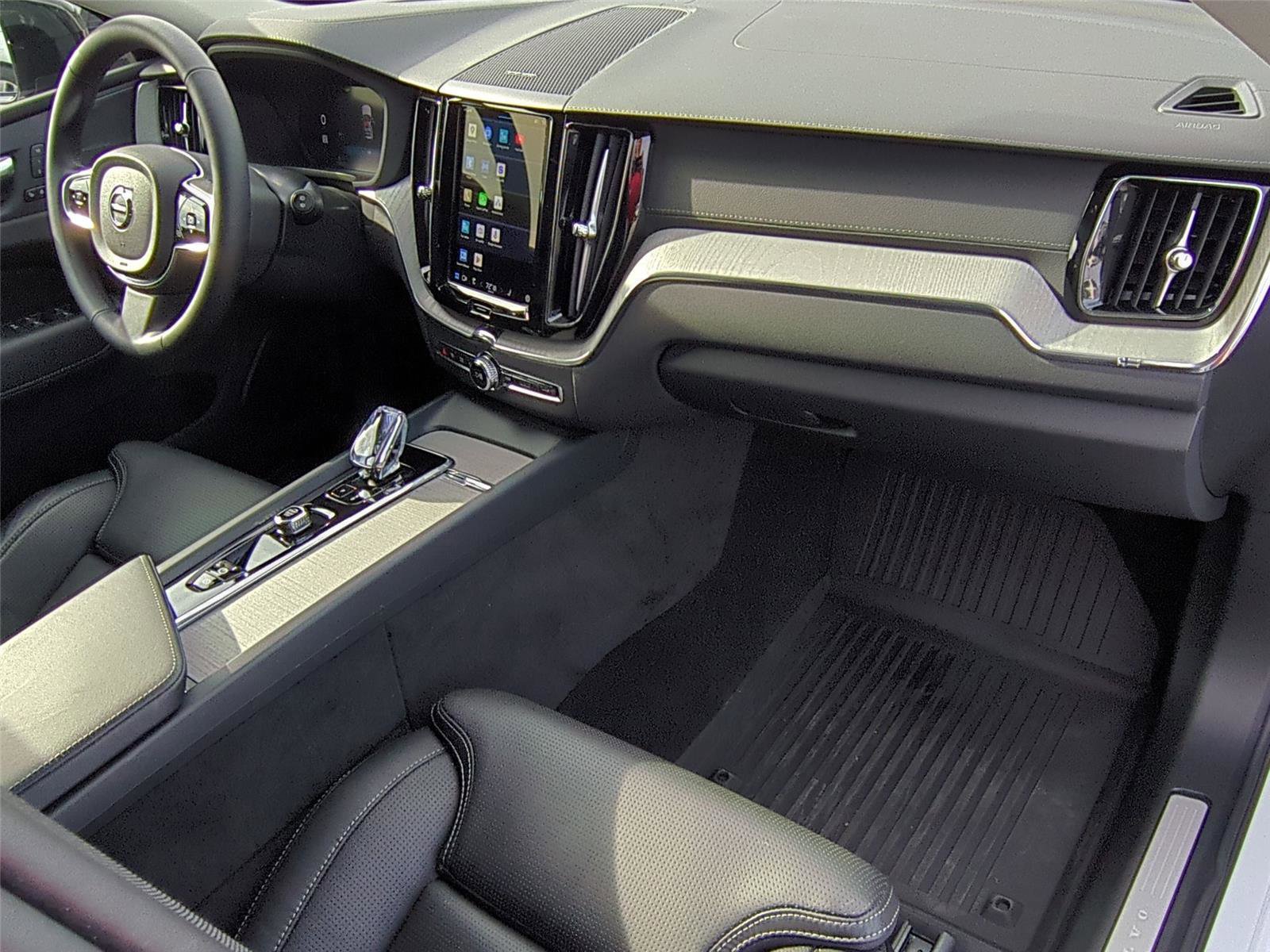 Used 2025 Volvo XC60 T8 Ultra w/ Protection Package Premier image 20