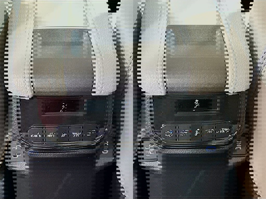 New 2026 Toyota Grand Highlander XLE image 25