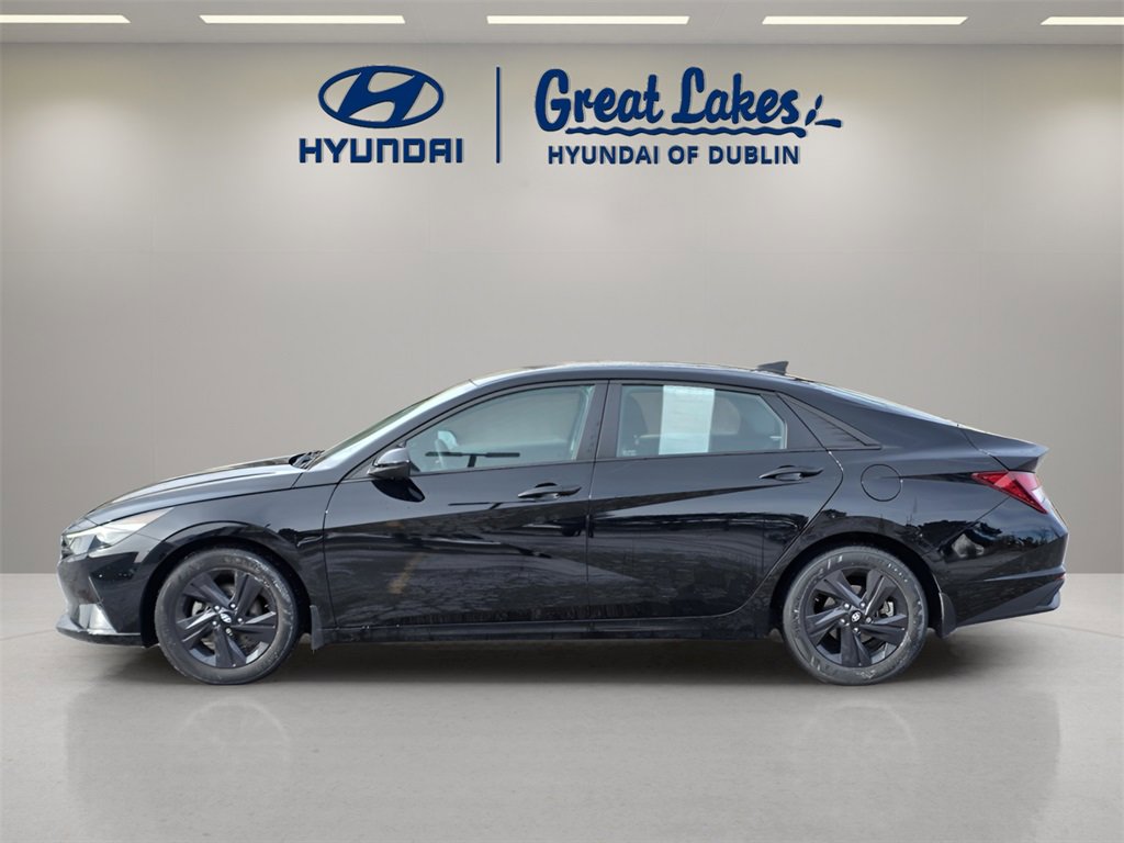 Used 2022 Hyundai Elantra SEL image 2