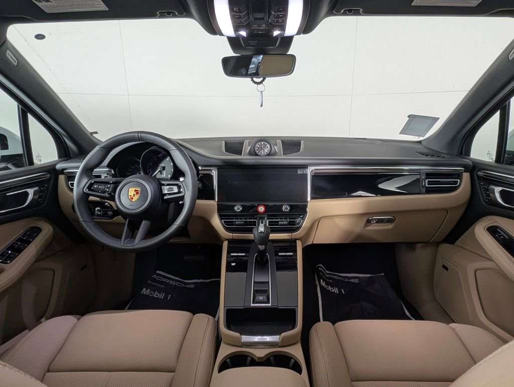 New 2026 Porsche Macan image 20