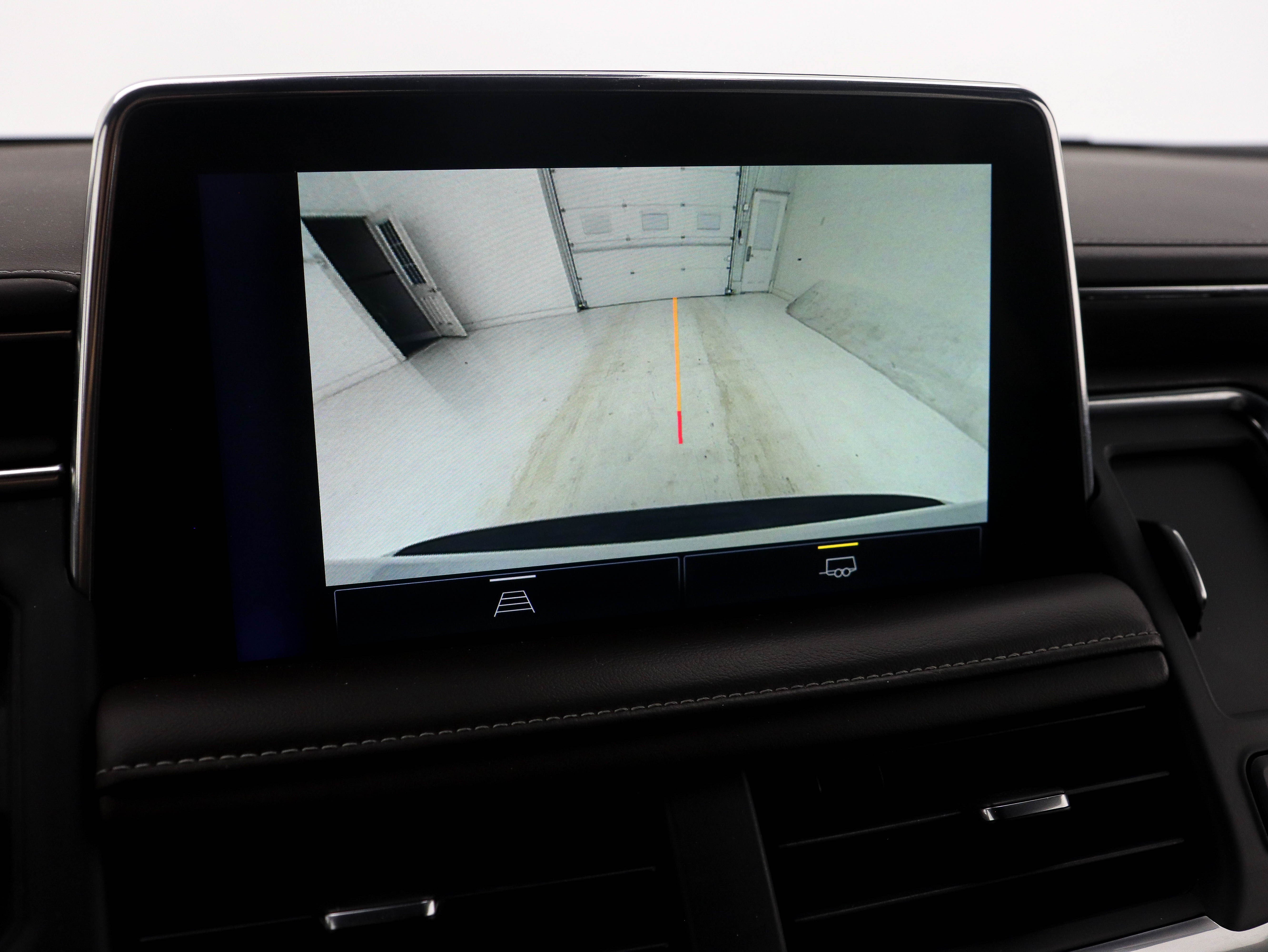 Used 2023 Chevrolet Suburban LT AWD/4WD image 30
