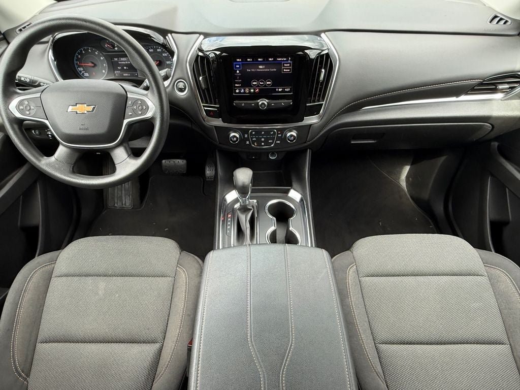 Used 2021 Chevrolet Traverse LS AWD/4WD image 16