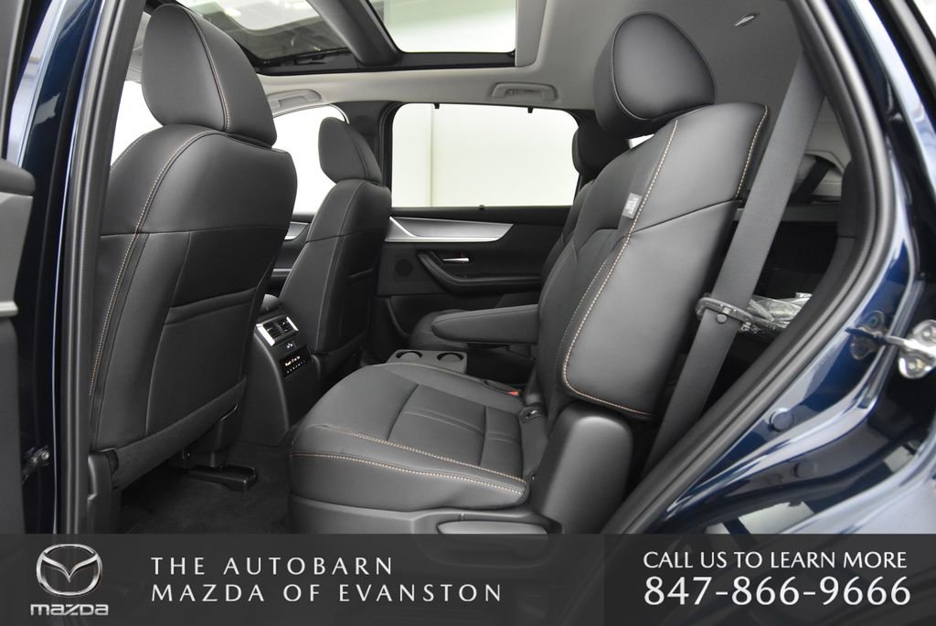 Certified 2025 MAZDA CX-90 Plug-In Hybrid w/Premium Sport image 23