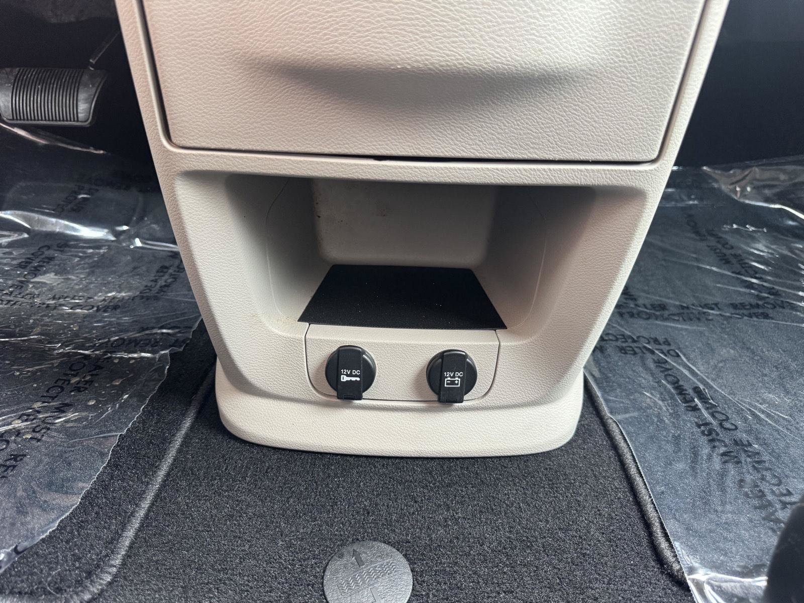 Used 2019 Dodge Grand Caravan SE w/ UConnect Hands-Free Group FWD image 22