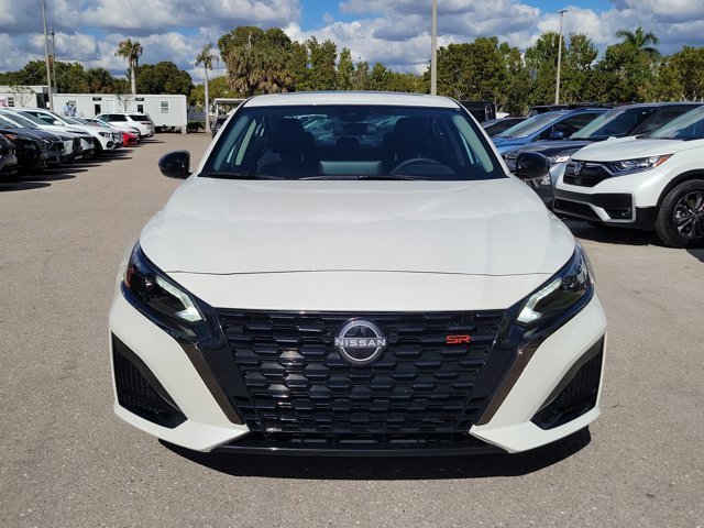 Certified 2025 Nissan Altima 2.5 SR w/ SR Premium Package image 11