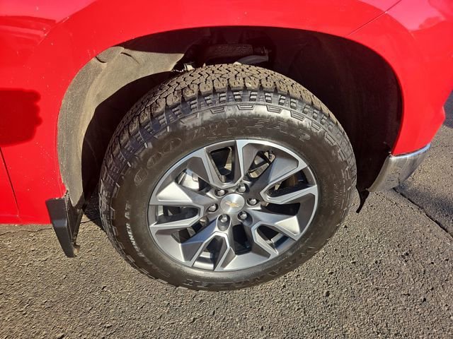 Used 2024 Chevrolet Silverado 1500 LT image 18