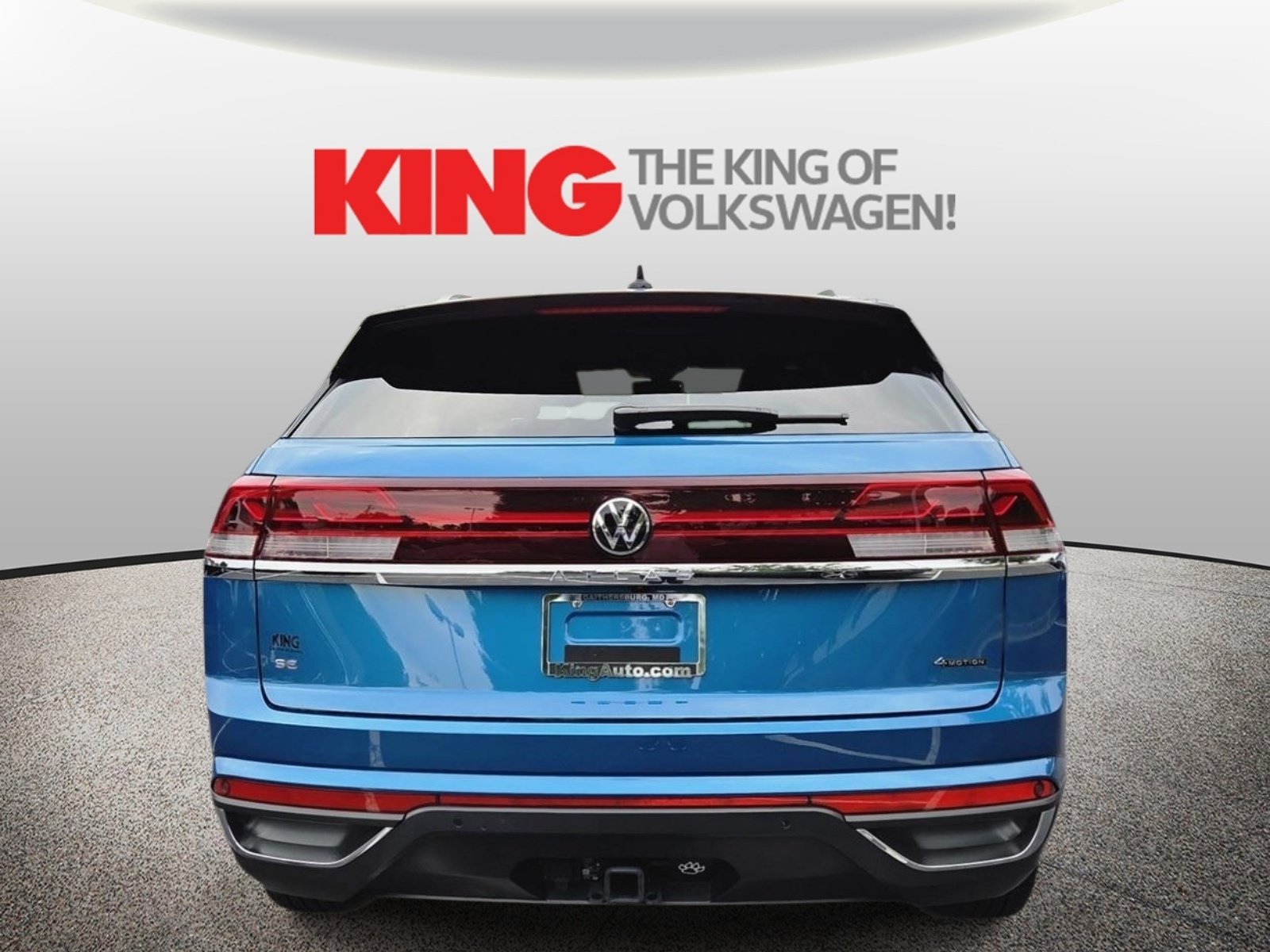 Certified 2024 Volkswagen Atlas Cross Sport SE w/ Black Wheel Package AWD/4WD image 4