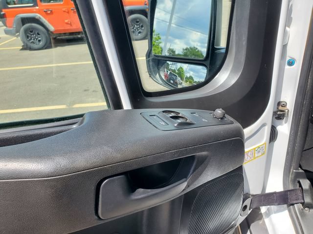 Used 2025 RAM ProMaster 2500 w/ Convenience Group FWD image 8