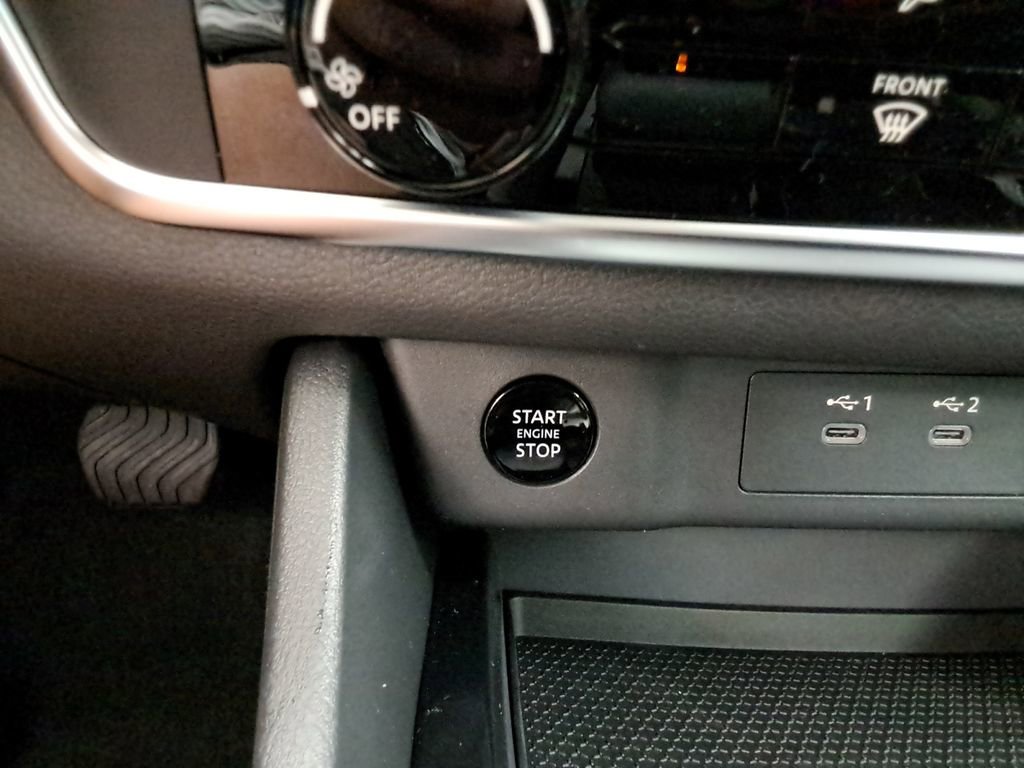 Used 2025 Nissan Rogue S image 26