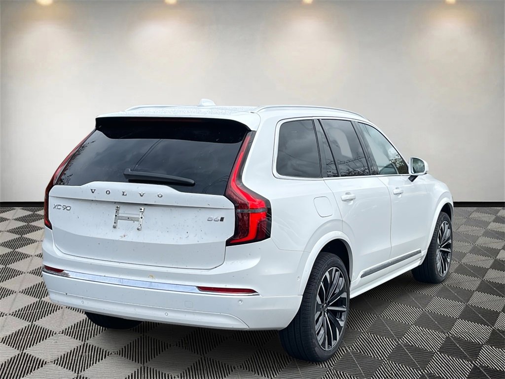 New 2026 Volvo XC90 B6 Ultra image 3