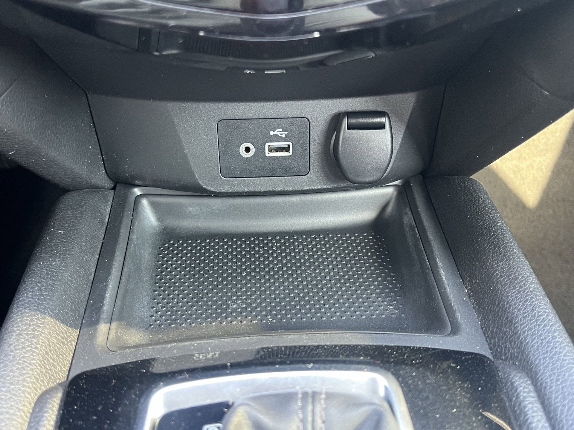 Used 2019 Nissan Rogue SV FWD image 7