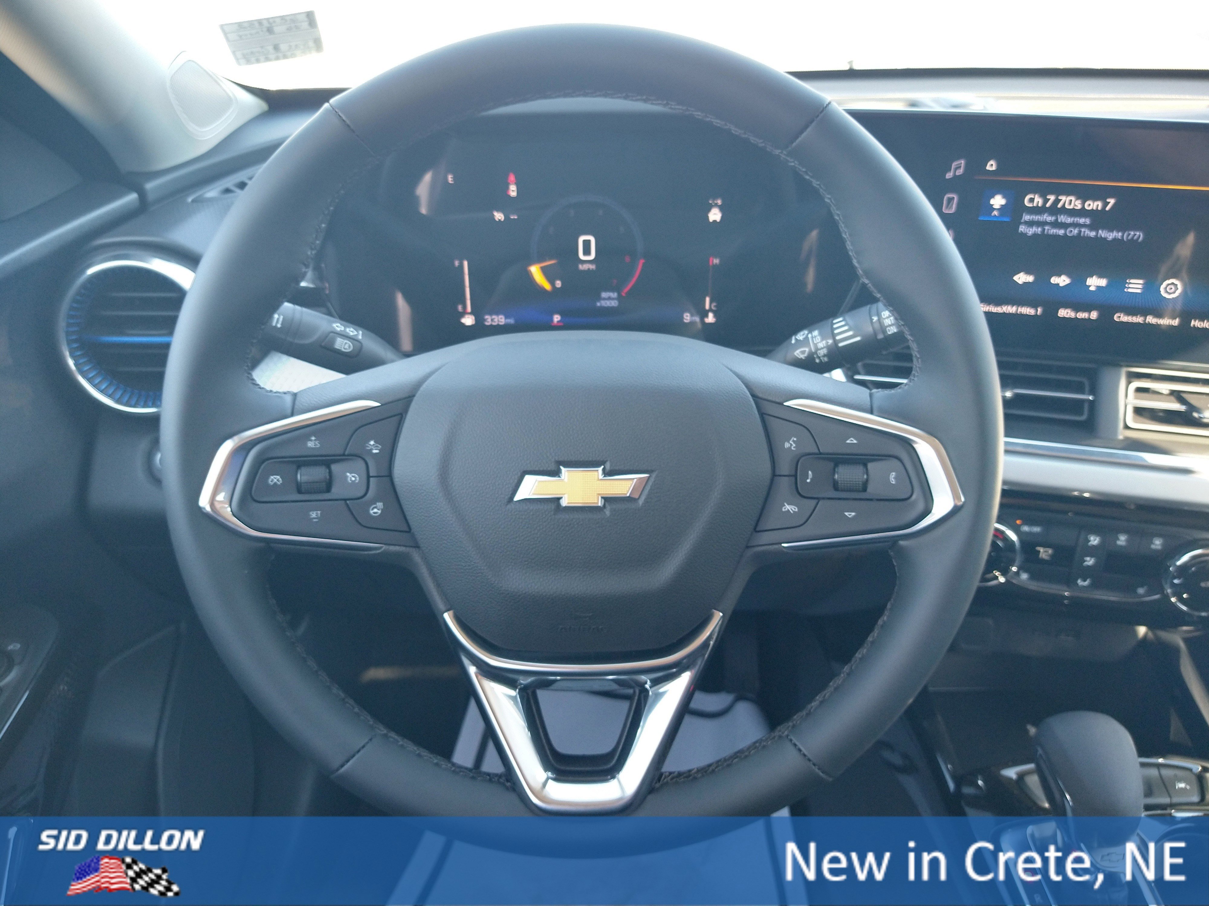 New 2026 Chevrolet Trax LT w/ LT Convenience Package image 2