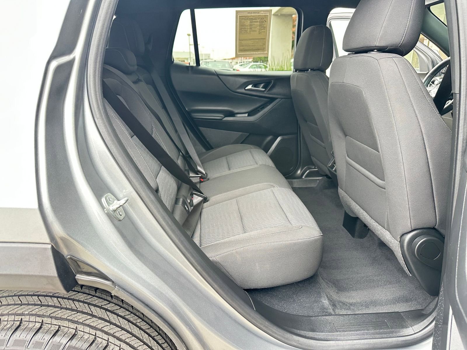 Used 2025 Chevrolet Equinox LT image 27