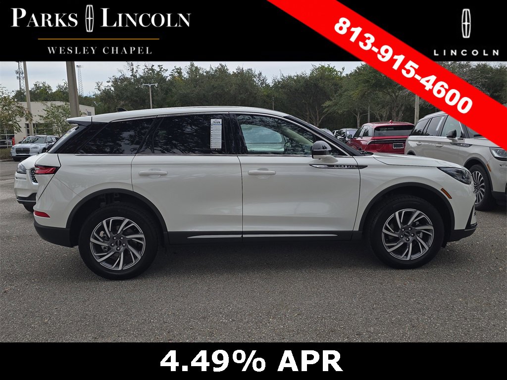 Certified 2023 Lincoln Corsair FWD w/ Equipment Group 101A image 3