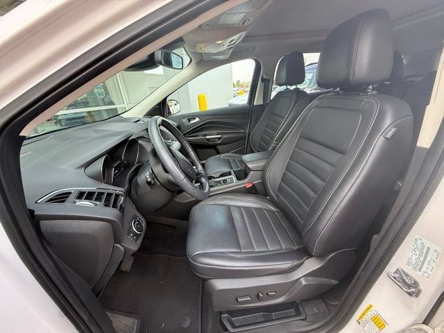 Used 2017 Ford Escape Titanium w/ Equipment Group 301A AWD/4WD image 13