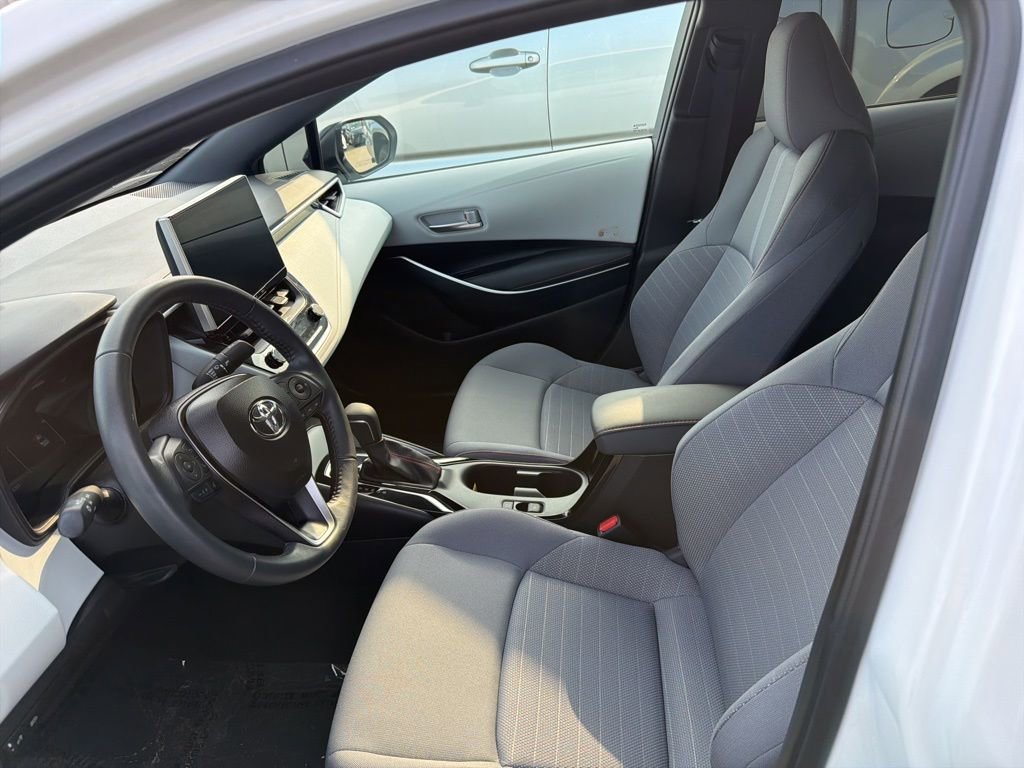 Used 2025 Toyota Corolla FX w/ Convenience Package FWD image 2