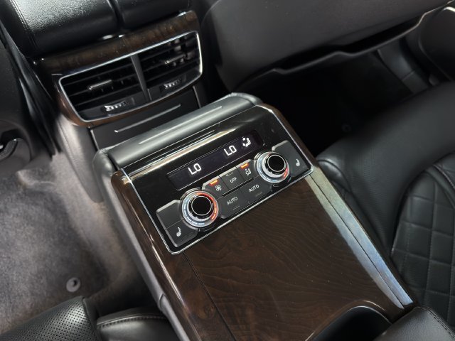 Used 2013 Audi S8 AWD/4WD image 33