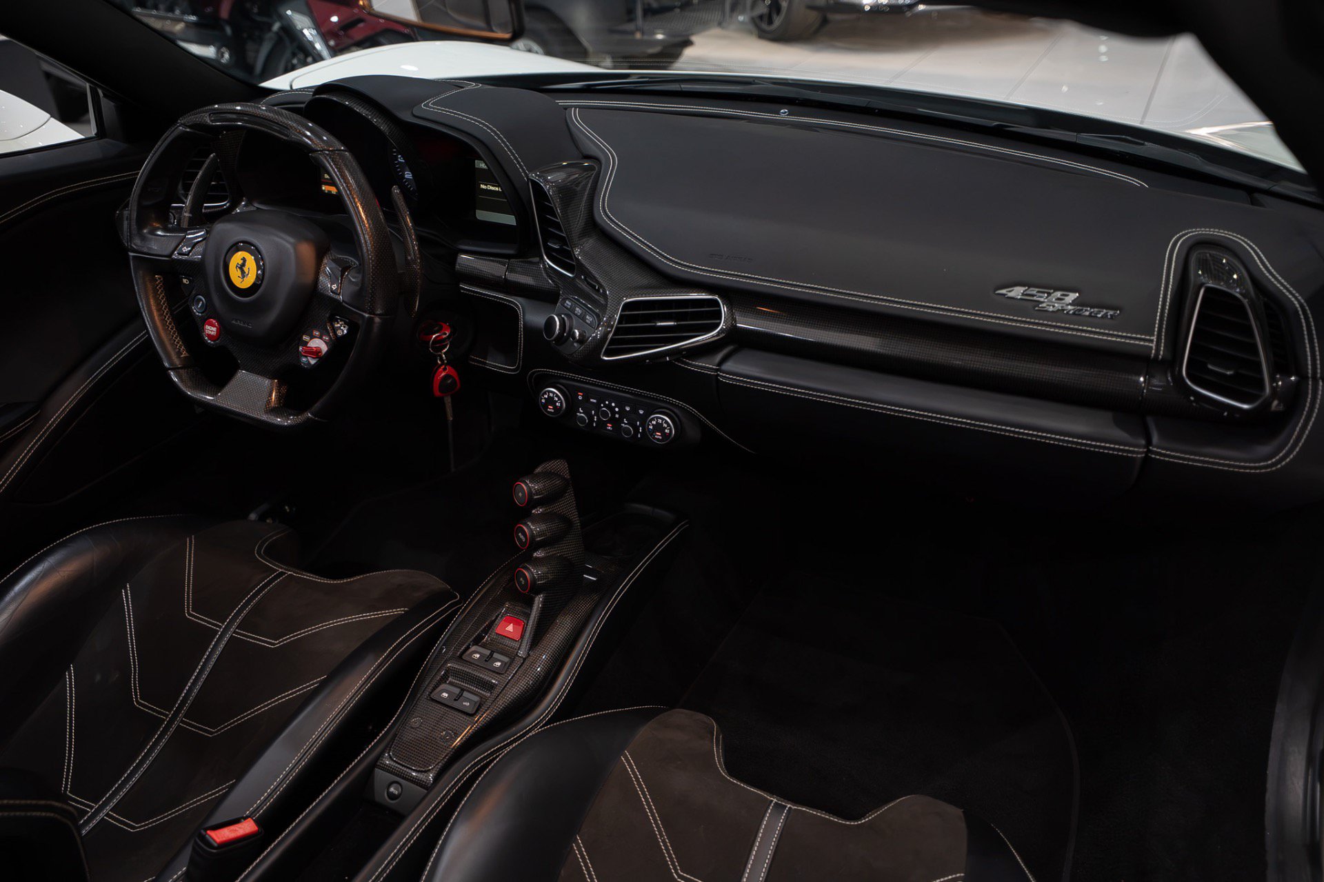 Used 2013 Ferrari 458 Spider RWD image 28