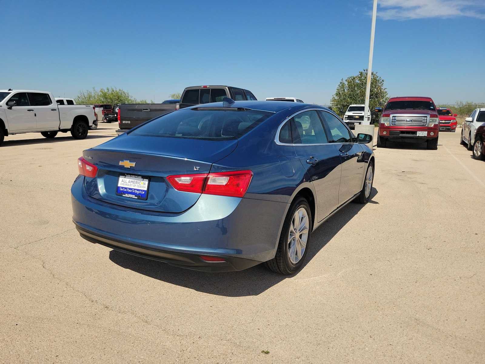 Used 2024 Chevrolet Malibu LT FWD image 8