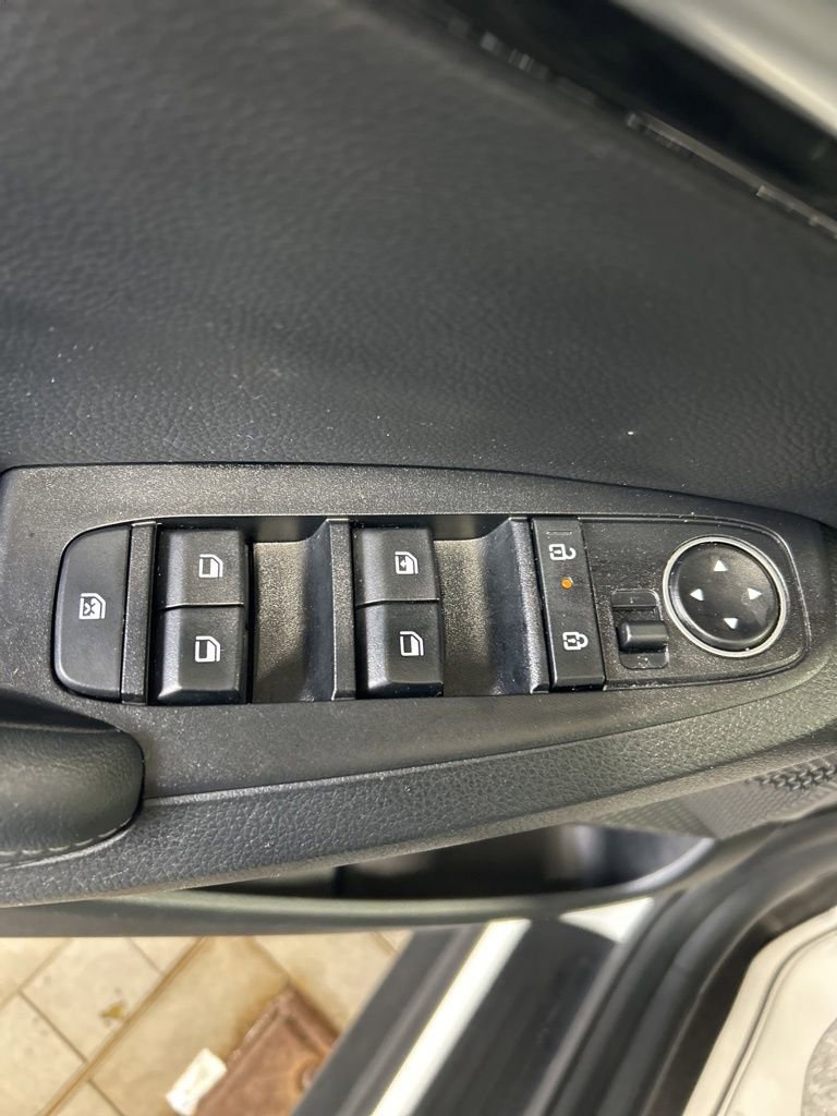 Certified 2024 Kia Seltos X-Line image 21