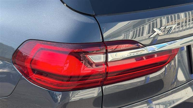 Used 2021 BMW X7 xDrive40i w/ Premium Package 2 AWD/4WD image 13