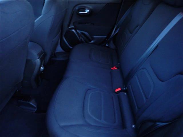 Used 2021 Jeep Renegade Latitude AWD/4WD image 9