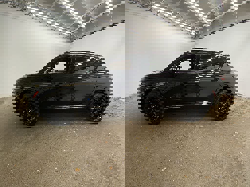 Used 2024 Chevrolet Equinox EV RS image 3