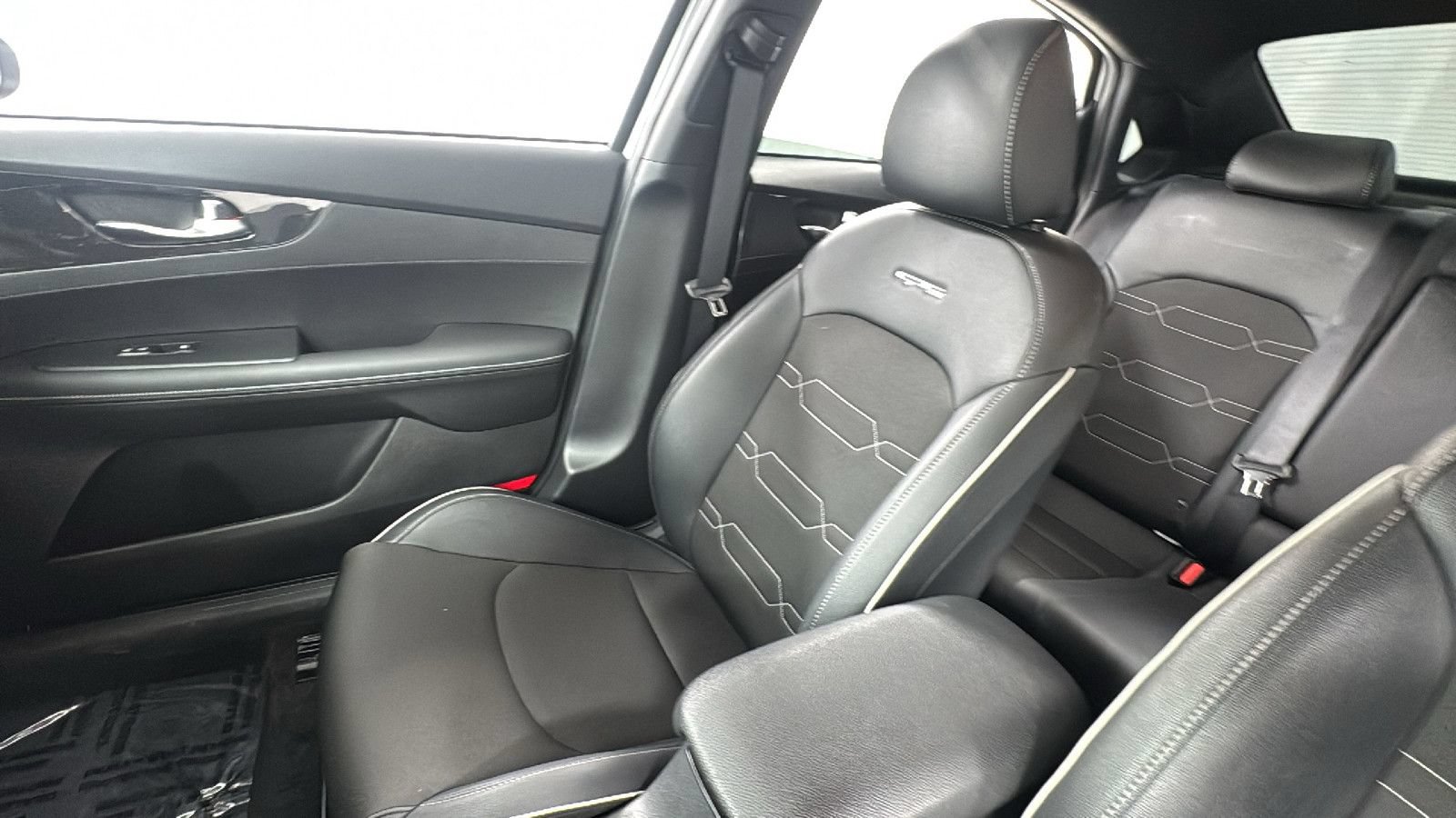 Used 2024 Kia Forte GT-Line FWD image 13