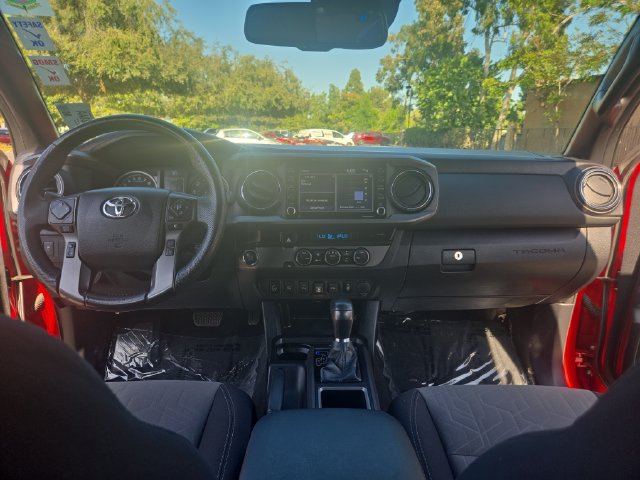 Used 2021 Toyota Tacoma TRD Off-Road w/ Technology Package RWD image 12
