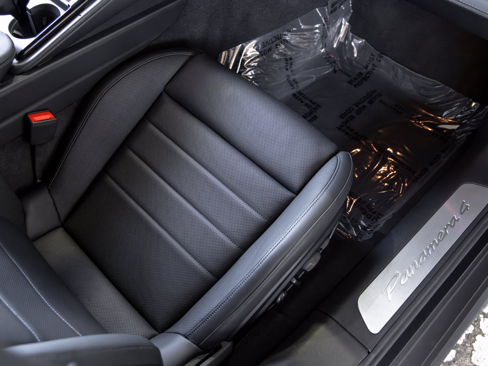 Certified 2024 Porsche Panamera 4 AWD/4WD image 54