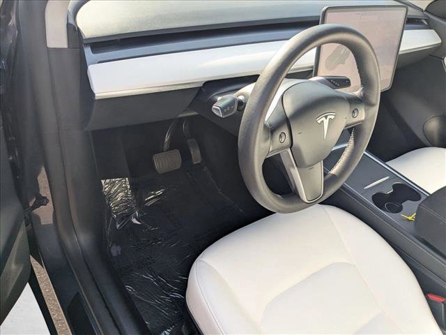 Used 2021 Tesla Model Y Long Range image 10