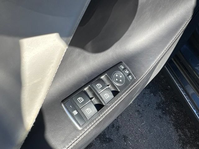 Used 2016 Tesla Model S AWD image 11
