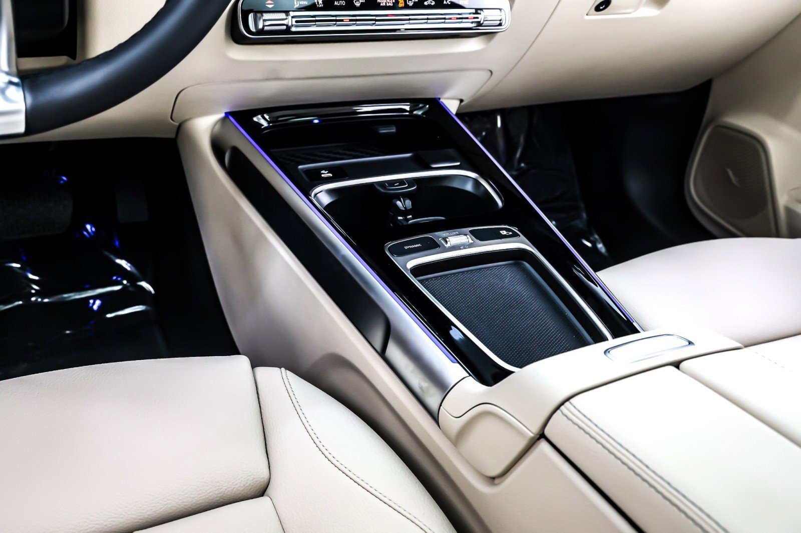 New 2026 Mercedes-Benz GLB 250 image 6