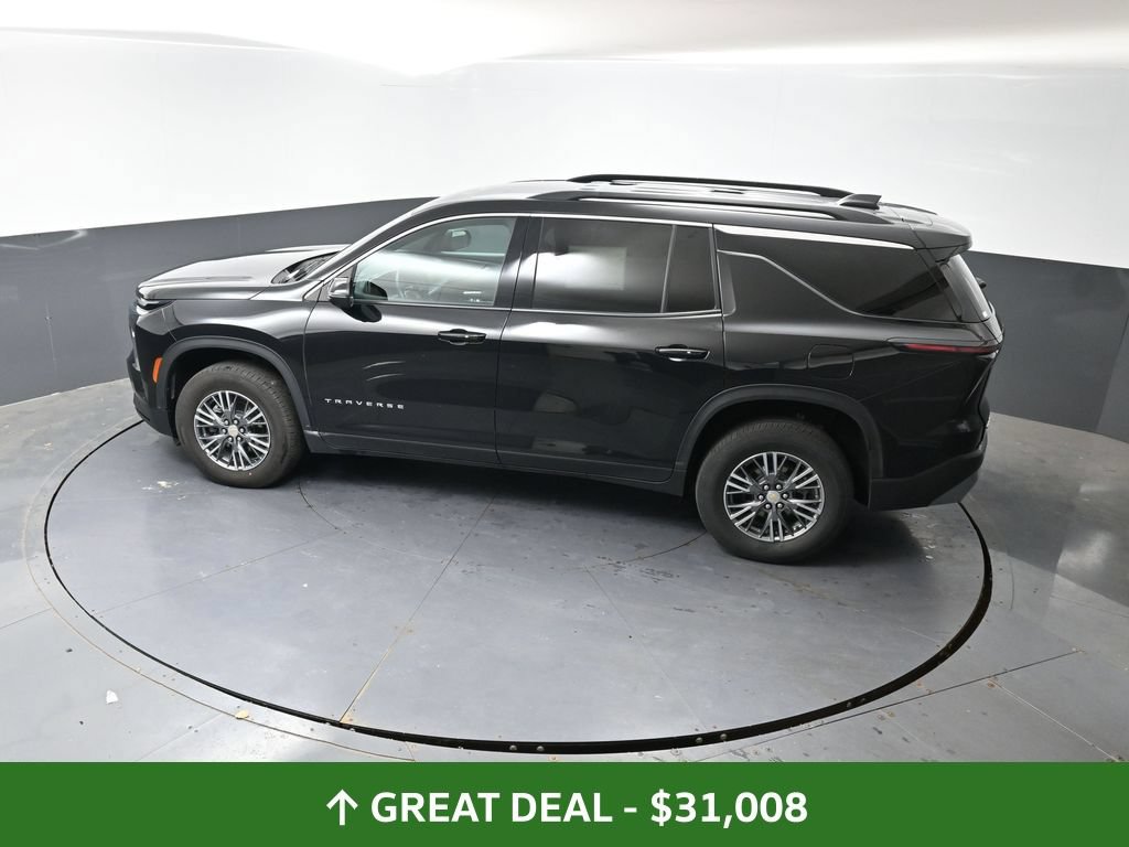 Used 2024 Chevrolet Traverse LT FWD image 21