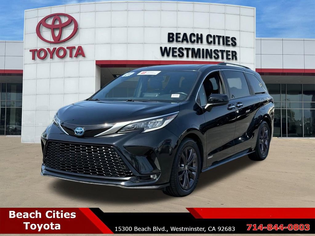 Certified 2021 Toyota Sienna XSE w/ XSE Plus Package FWD image 6