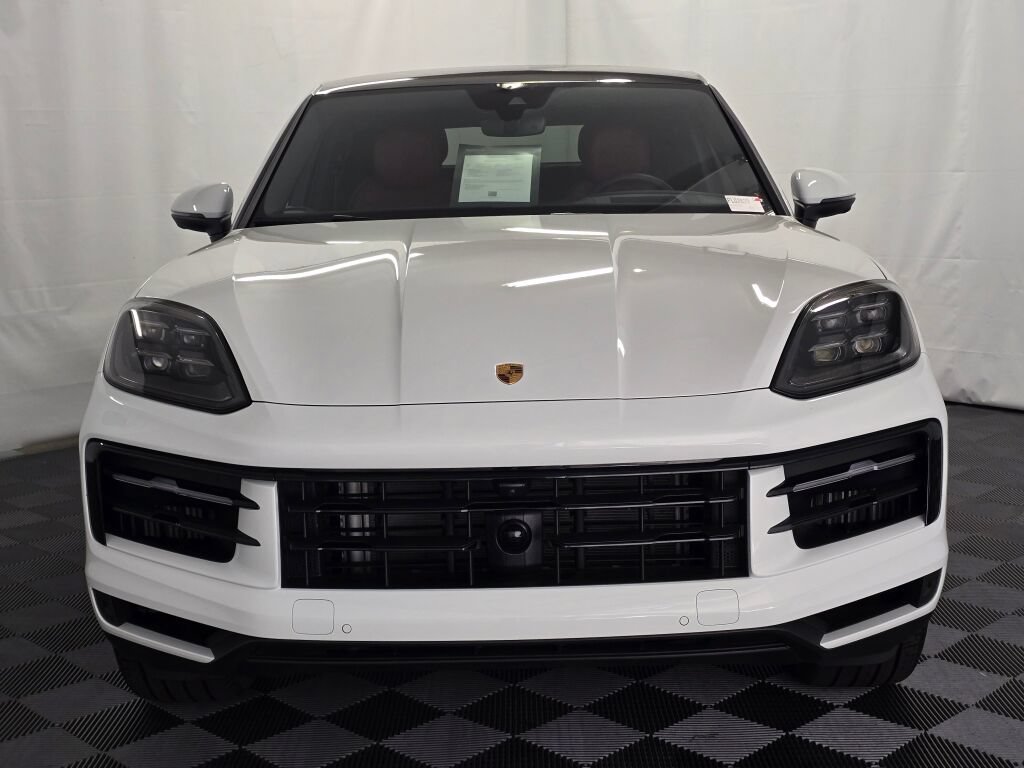 Certified 2026 Porsche Cayenne Coupe AWD/4WD image 10