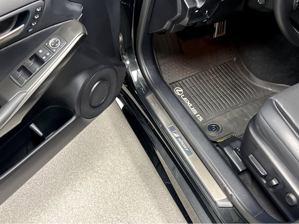 Certified 2024 Lexus IS 350 F Sport image 8