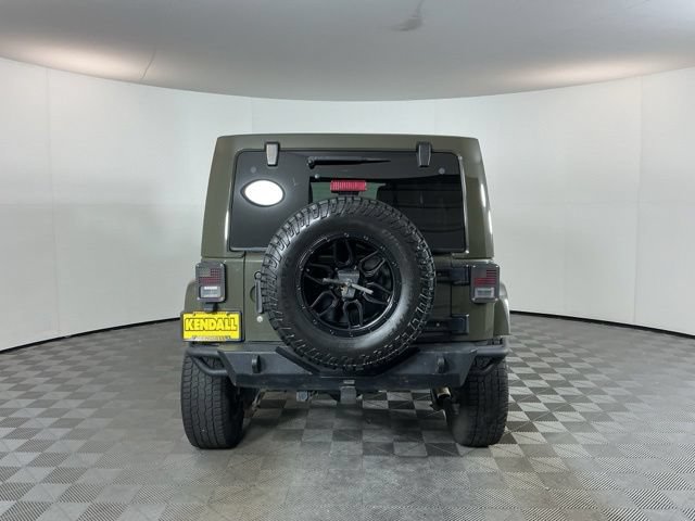 Used 2015 Jeep Wrangler Unlimited Rubicon w/ Katzkin Premium Leather Group AWD/4WD image 6
