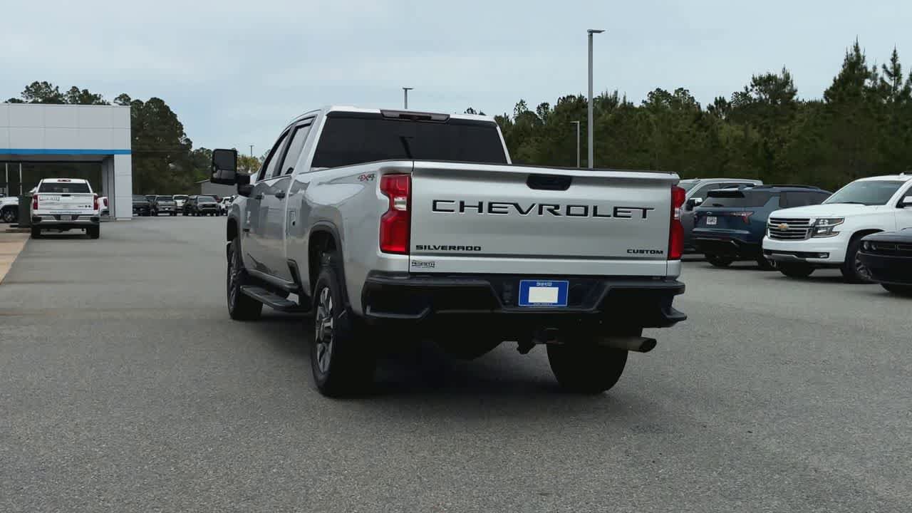 Used 2021 Chevrolet Silverado 2500 Custom w/ Custom Value Package image 7