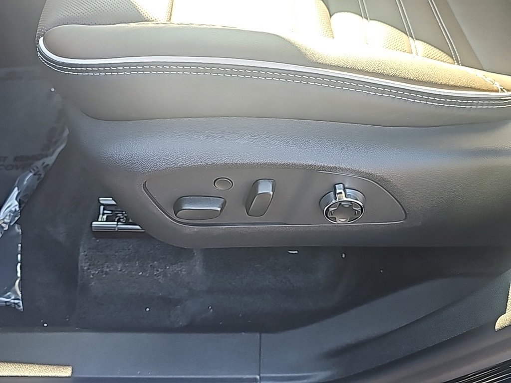 New 2026 GMC Acadia Denali Ultimate image 13