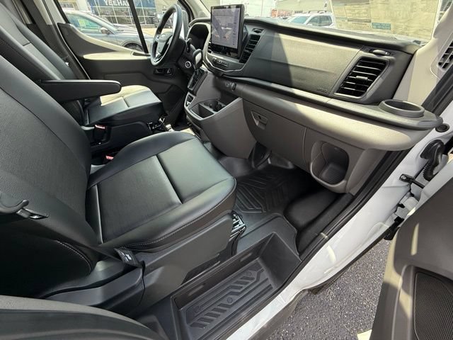 New 2026 Ford Transit 250 148 High Roof RWD image 15