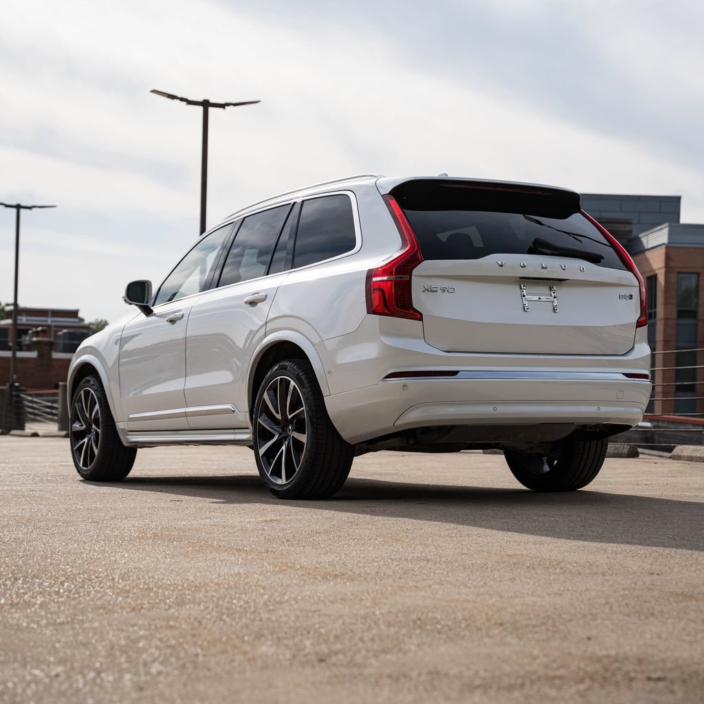 Certified 2024 Volvo XC90 B5 Plus w/ Protection Package Premier AWD/4WD image 5