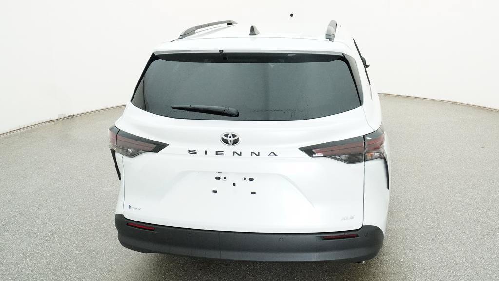 New 2026 Toyota Sienna XLE FWD image 10