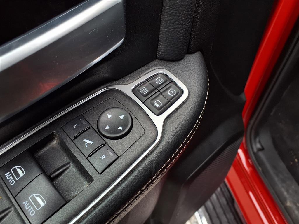 Used 2024 RAM 2500 Big Horn w/ Bed Utility Group image 23