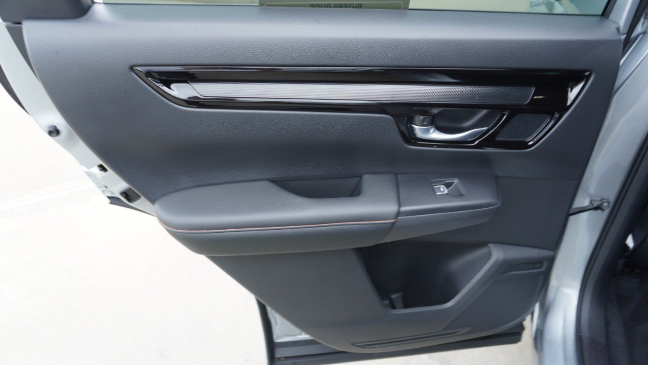 Used 2025 Honda CR-V Sport Touring image 34